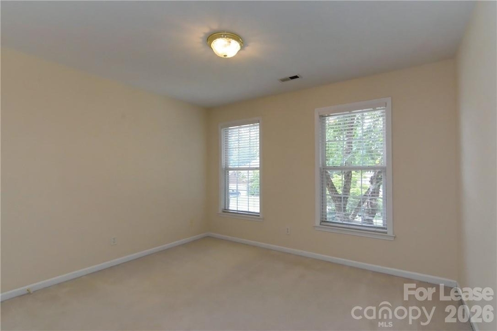 10496 Gunnison Lane - Photo 33