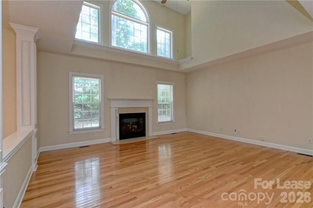 10496 Gunnison Lane - Photo 9