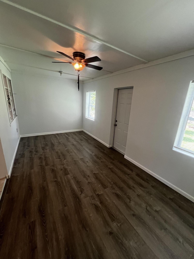 173 Se Fallon Drive - Photo 32