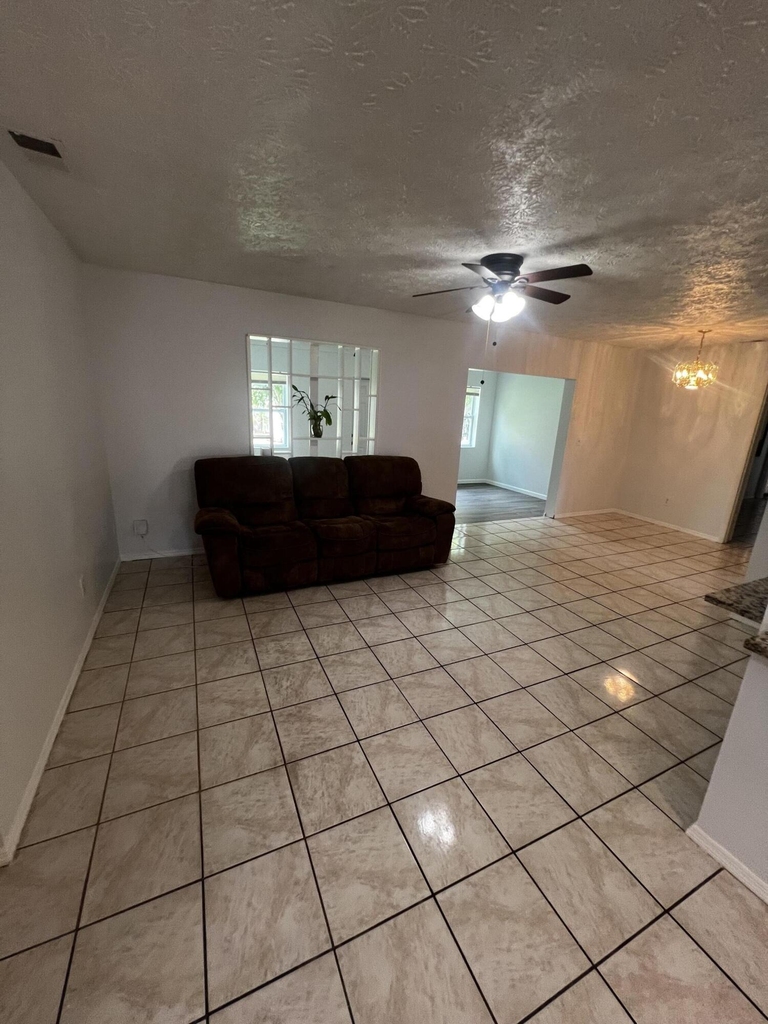 173 Se Fallon Drive - Photo 20