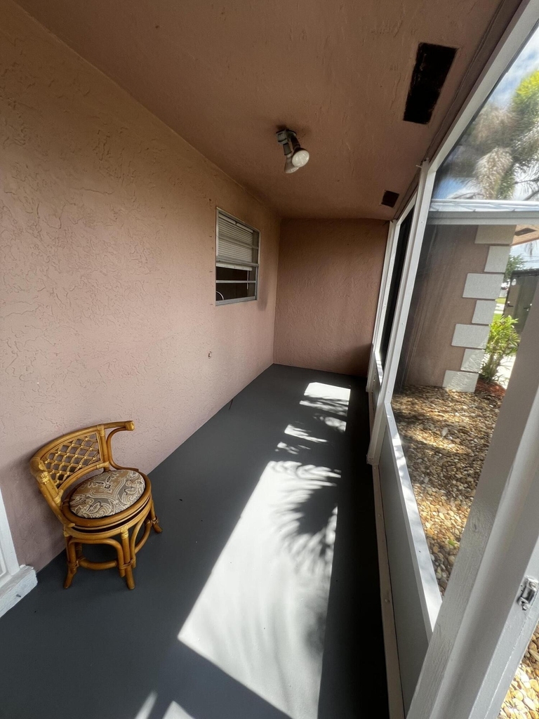 173 Se Fallon Drive - Photo 3