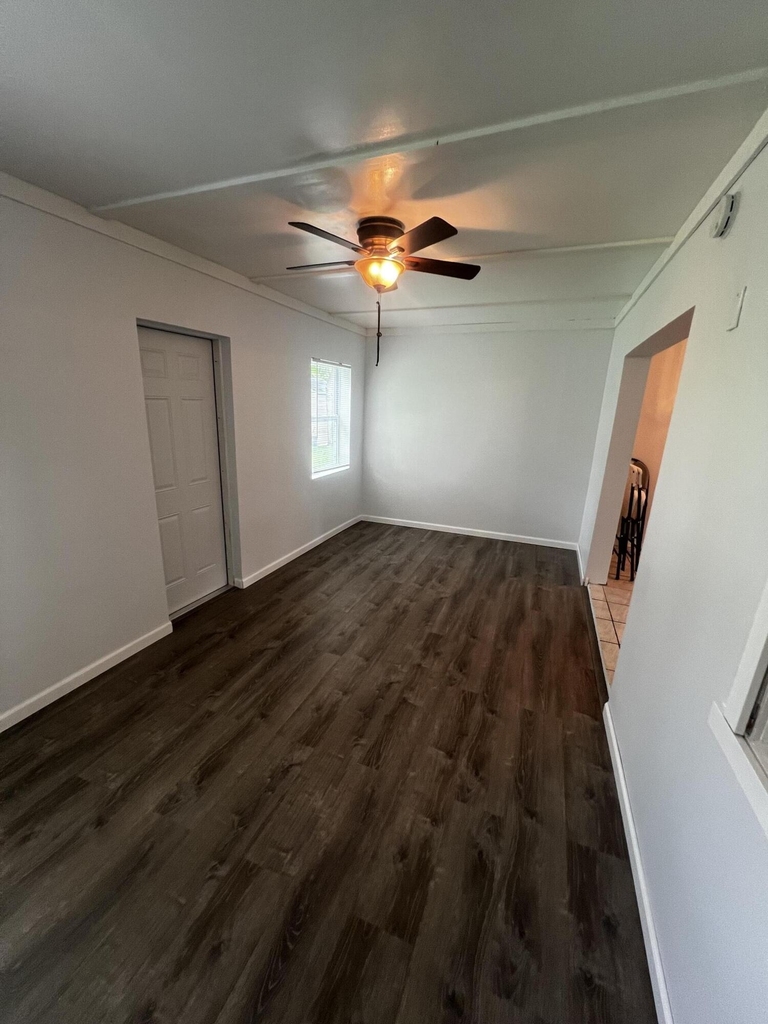 173 Se Fallon Drive - Photo 33