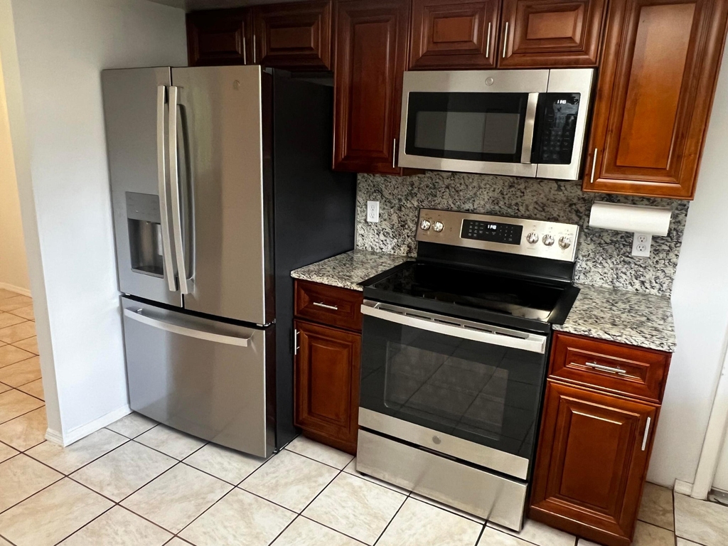 173 Se Fallon Drive - Photo 29