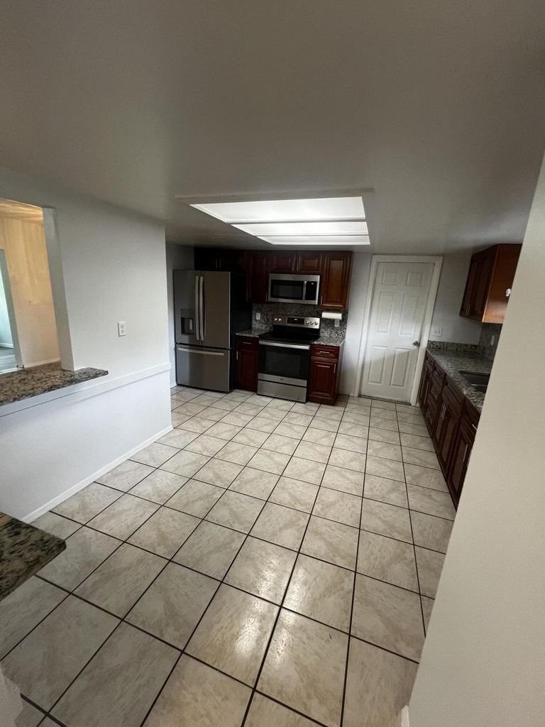 173 Se Fallon Drive - Photo 24
