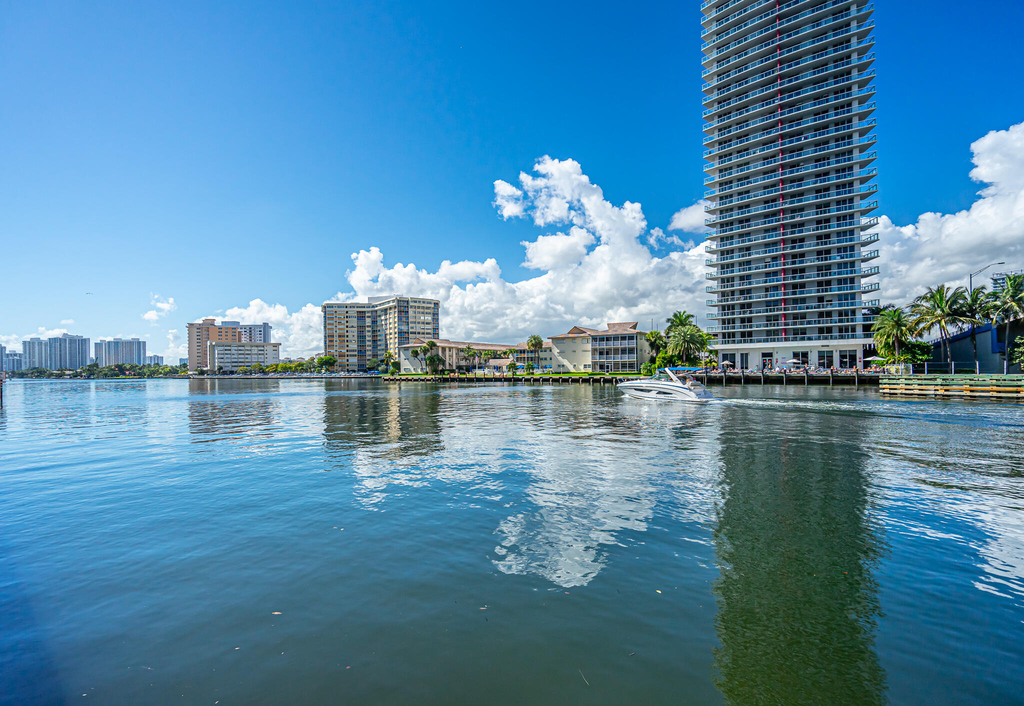 1801 S Ocean Drive - Photo 29