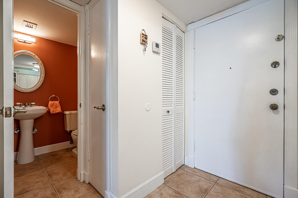 1801 S Ocean Drive - Photo 8