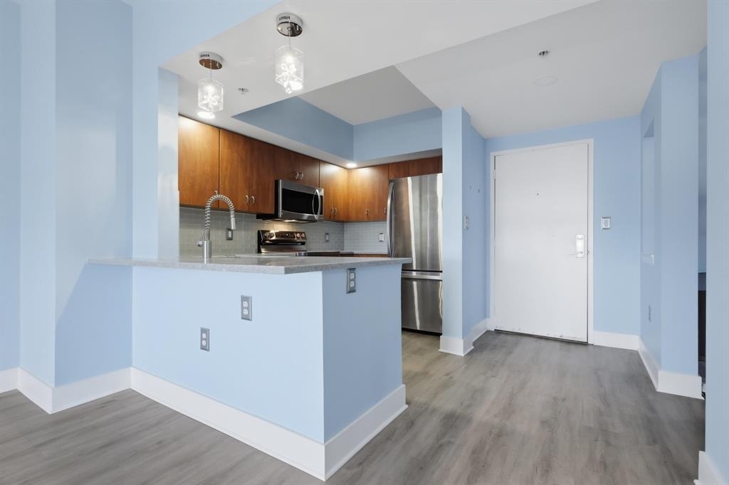 110 N Federal Highway - Photo 1