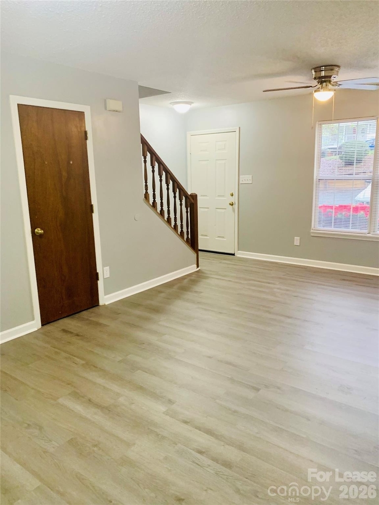 1131 3rd Avenue Sw - Photo 1