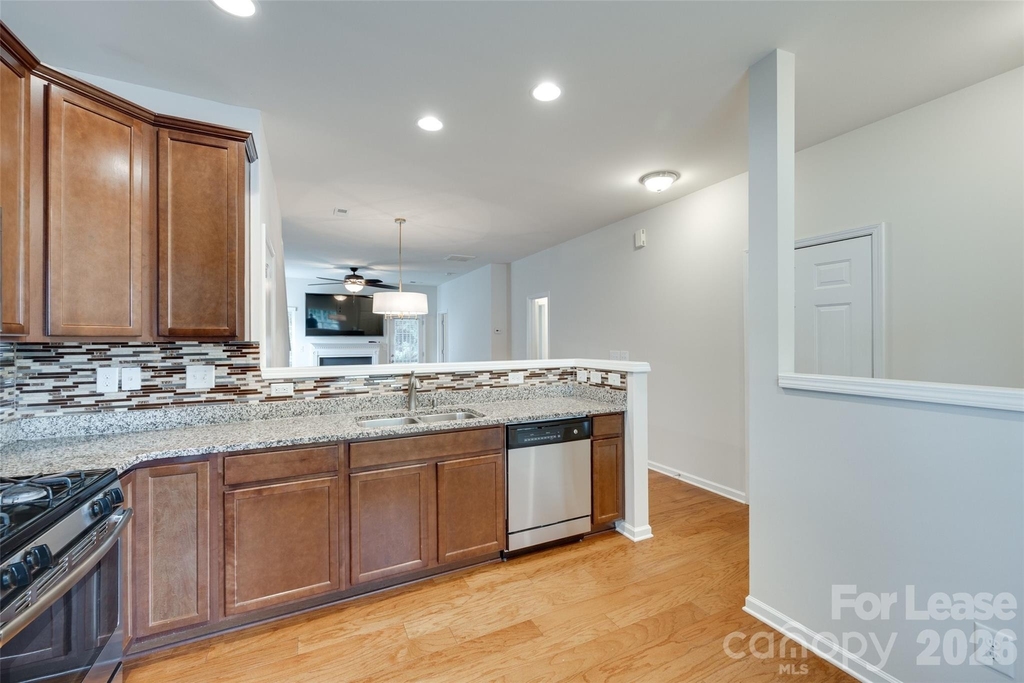 1430 Harpers Inlet Drive - Photo 5