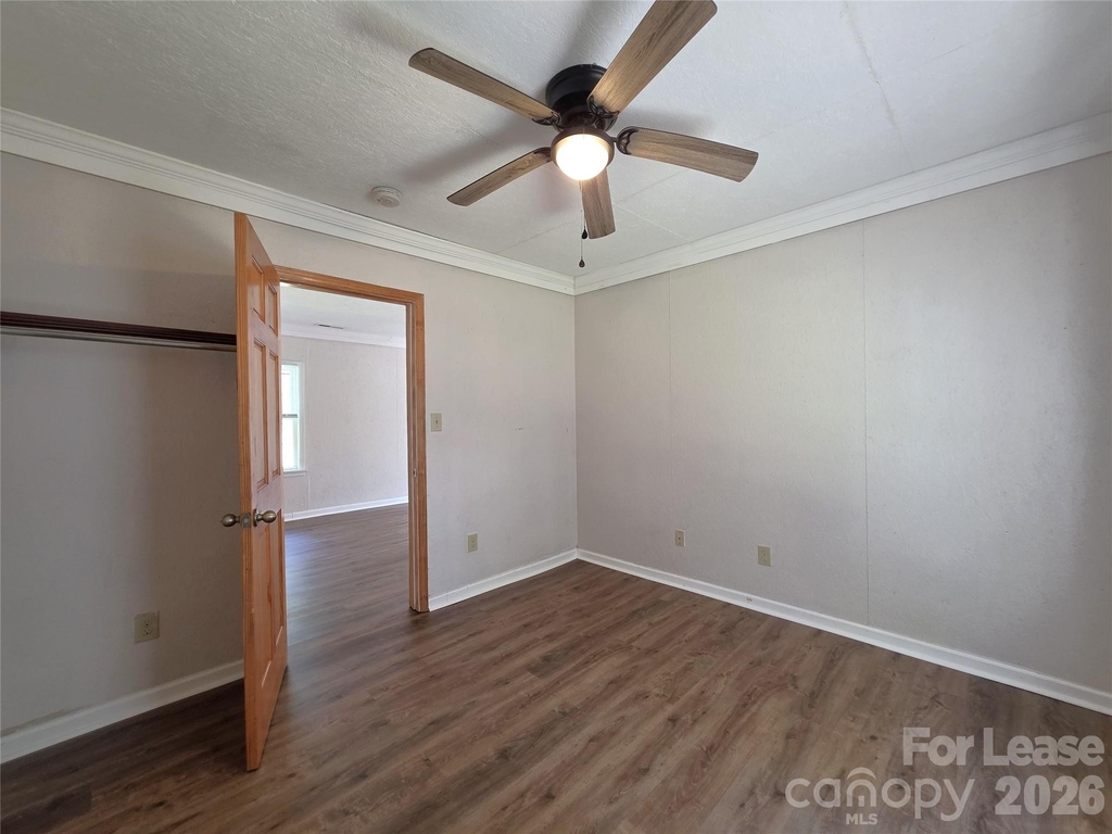 922 S Meeting Street - Photo 10