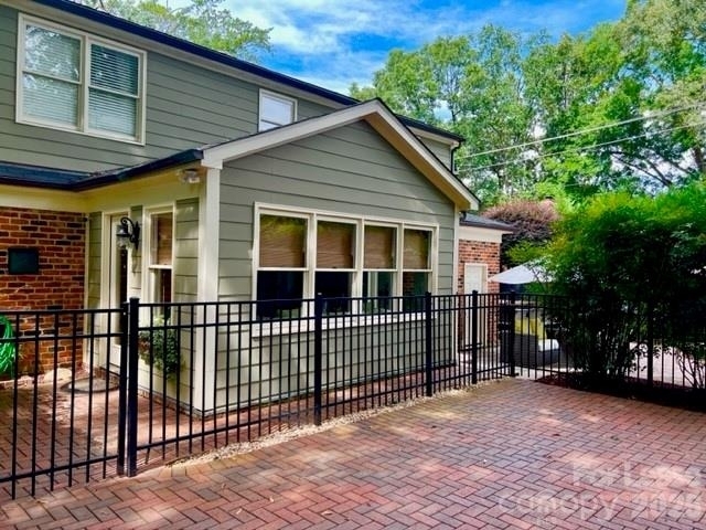 5465 Topping Place - Photo 3