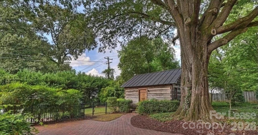 5465 Topping Place - Photo 4