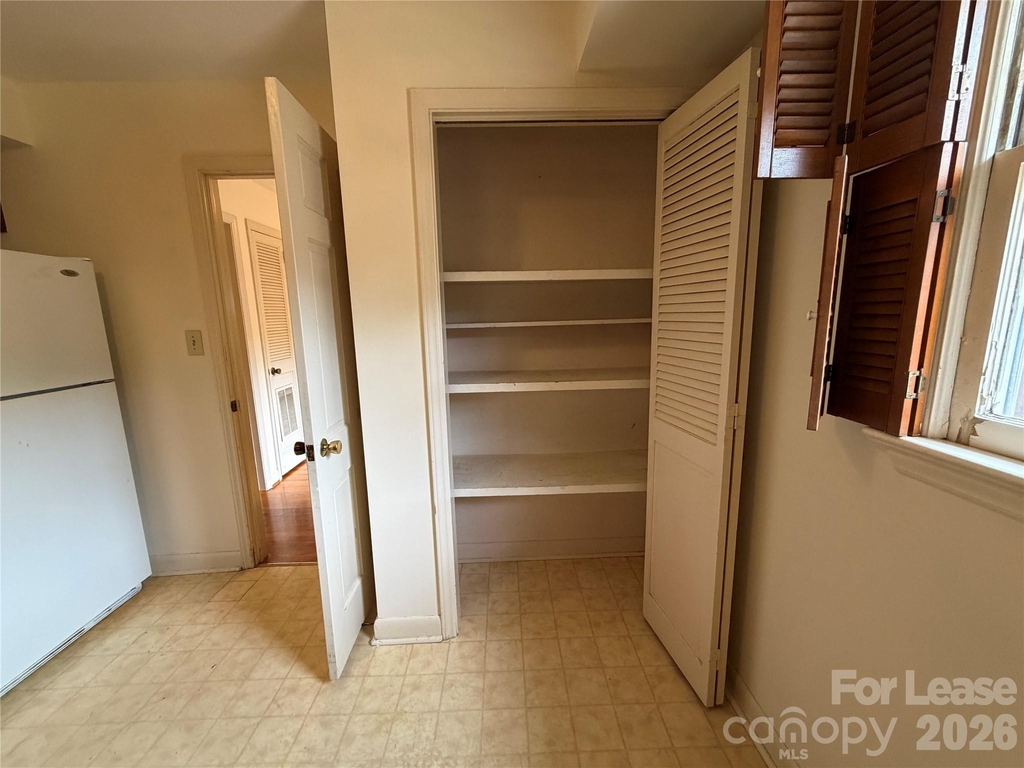 646 E Broad Street - Photo 6