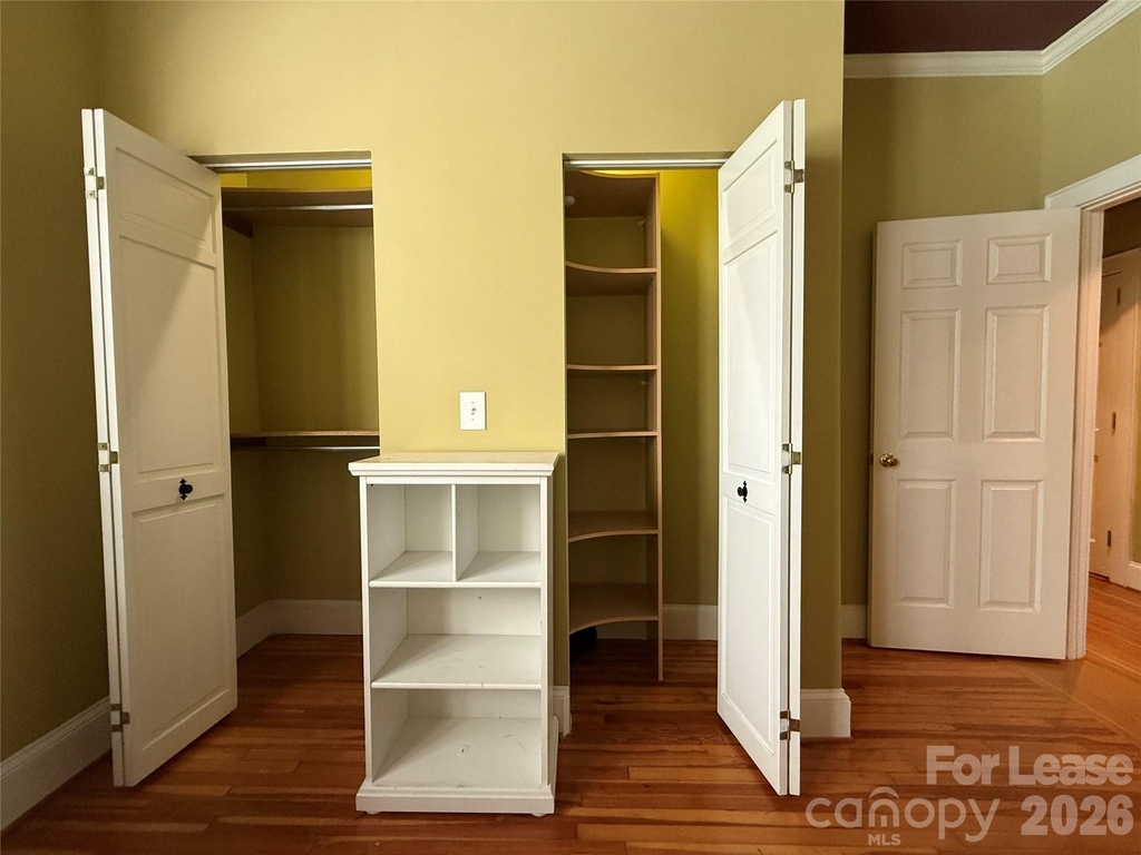 2501 Roswell Avenue - Photo 20