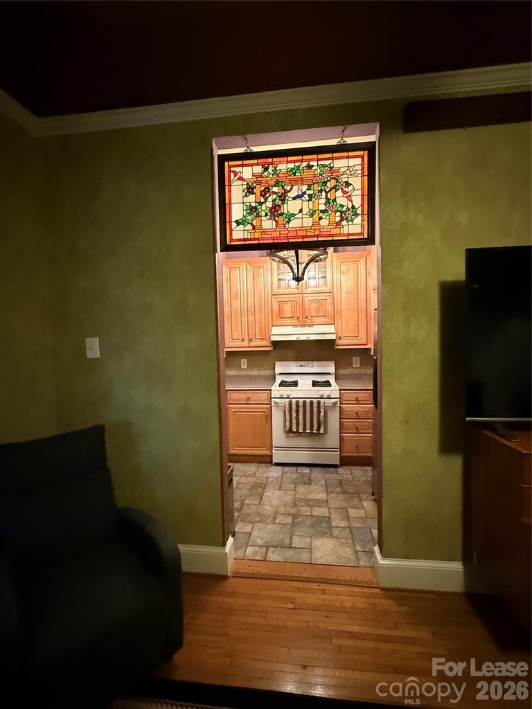 2501 Roswell Avenue - Photo 6