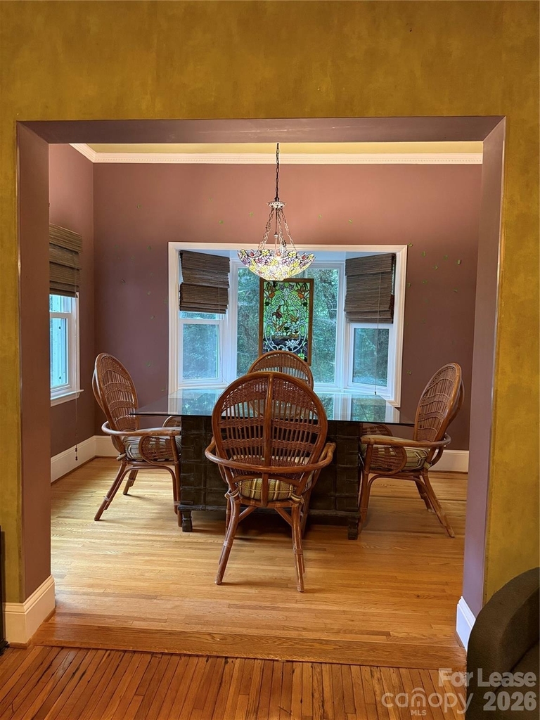 2501 Roswell Avenue - Photo 9