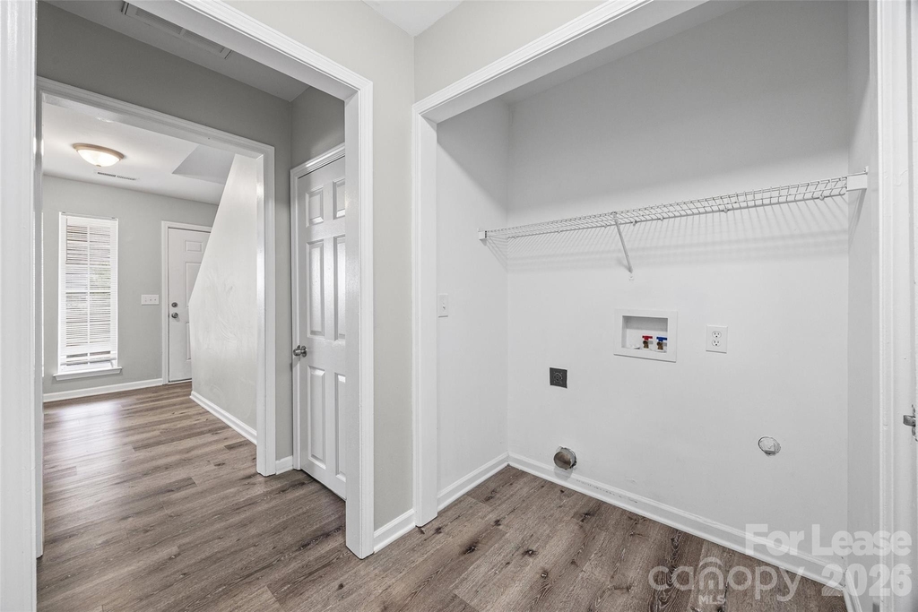 5194 Brooktree Drive - Photo 11