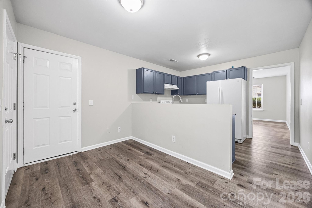 5194 Brooktree Drive - Photo 10