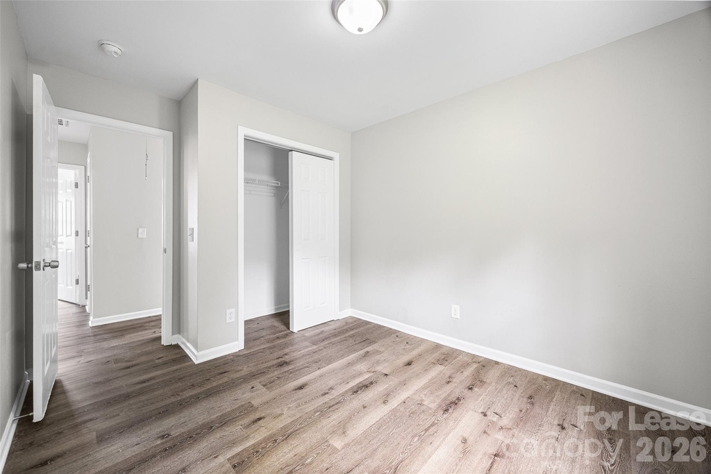 5194 Brooktree Drive - Photo 15