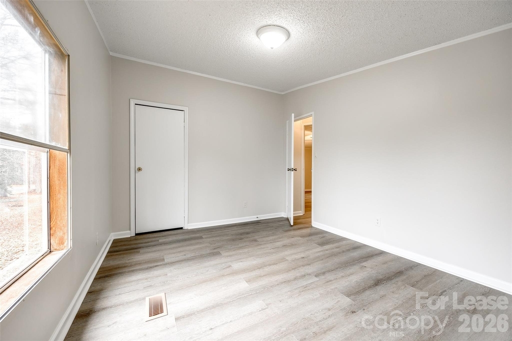 128 Summerglen Drive - Photo 19
