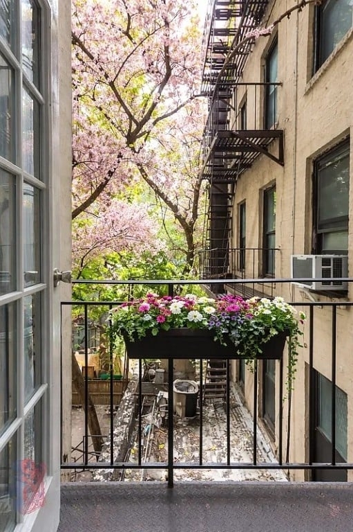 345 East 5th Street345 East 5th Street - Photo 2