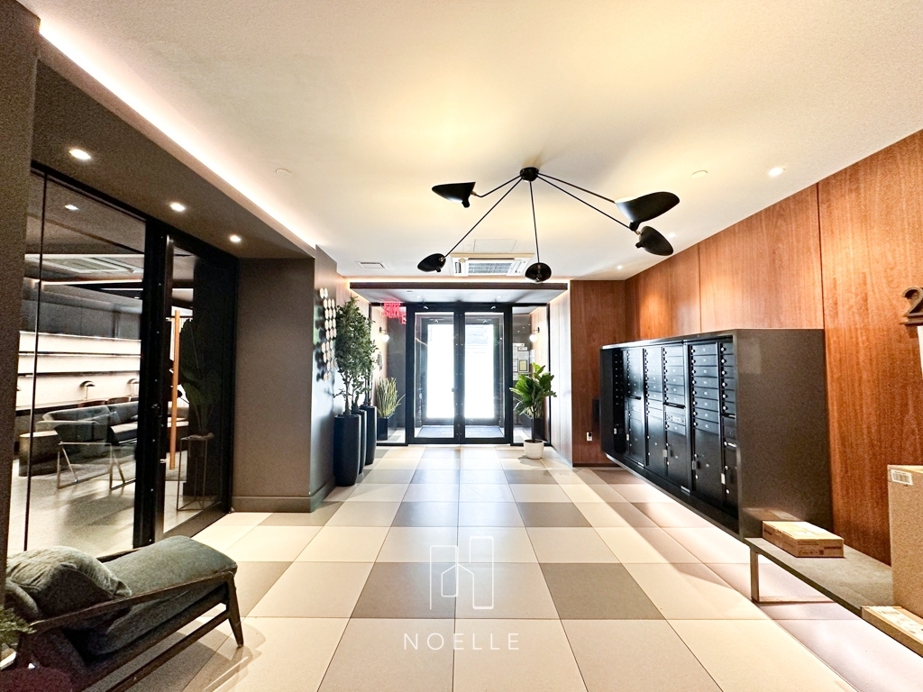 242 Newkirk Avenue - Photo 10