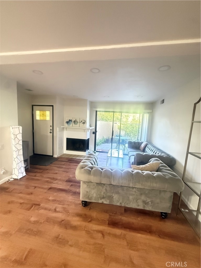 13104 Glen Ct - Photo 2