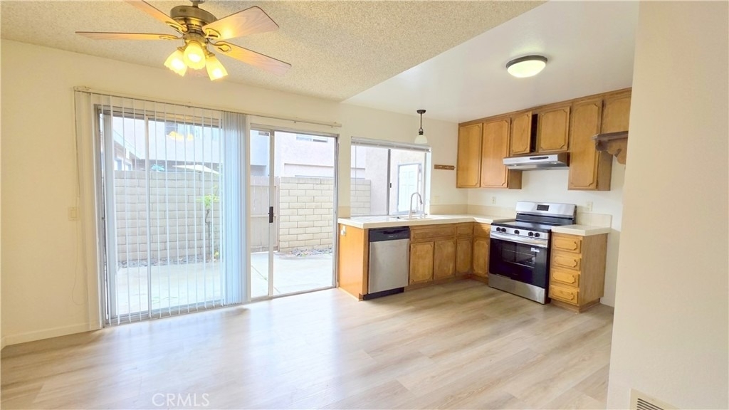 831 Windwood Drive - Photo 2