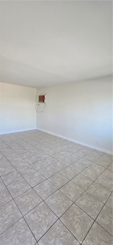 22557 Adrienne Avenue - Photo 2