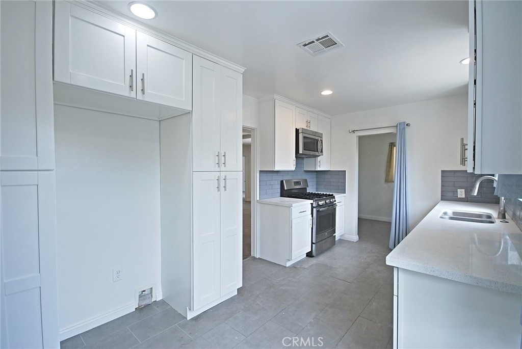 10622 Zelzah Avenue - Photo 8