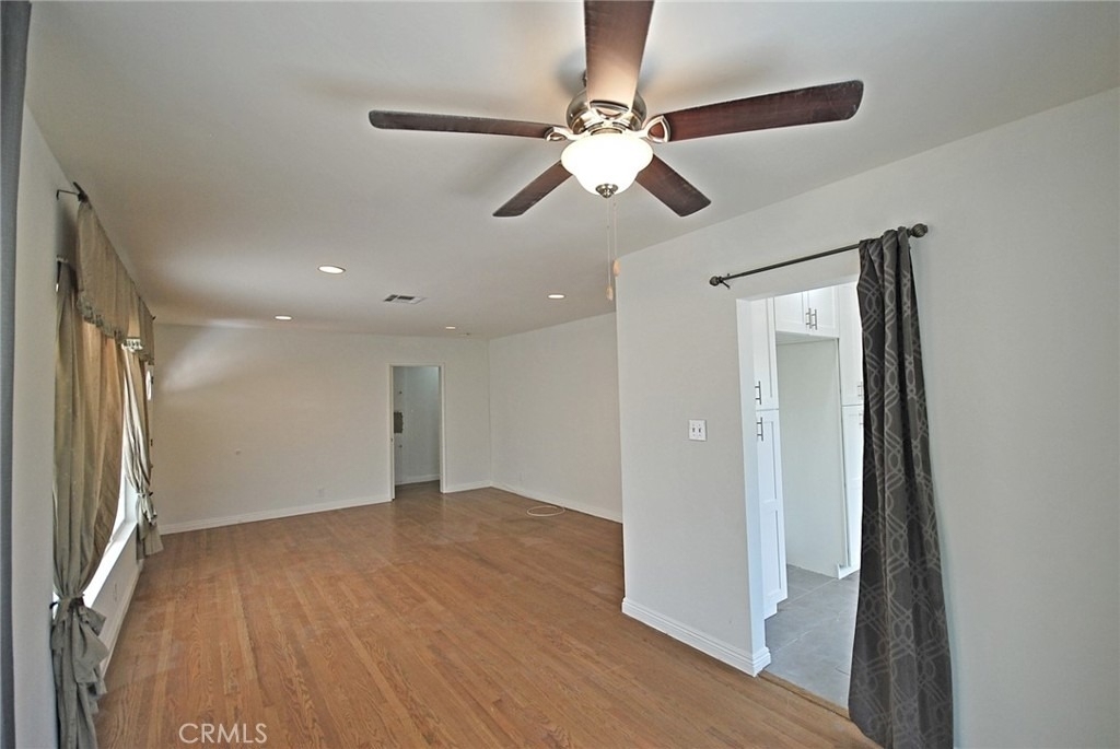 10622 Zelzah Avenue - Photo 6
