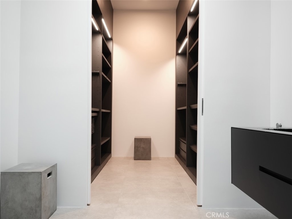 838 N Kings Road - Photo 4