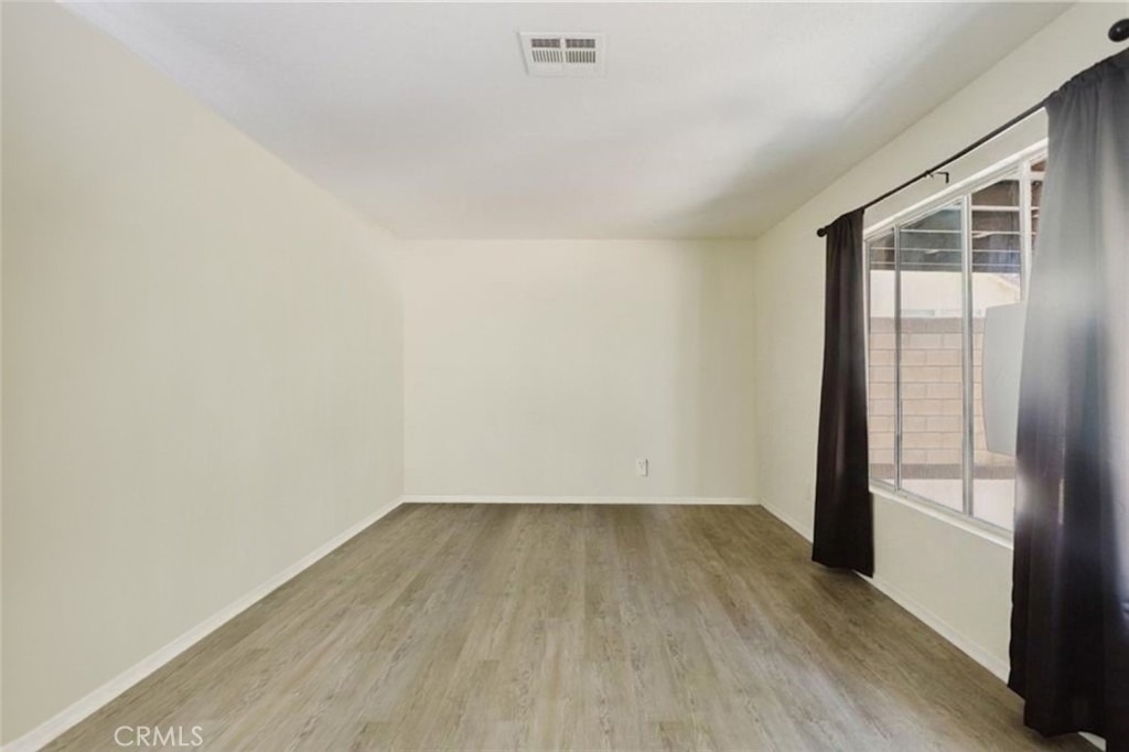 45041 Colleen Drive - Photo 5