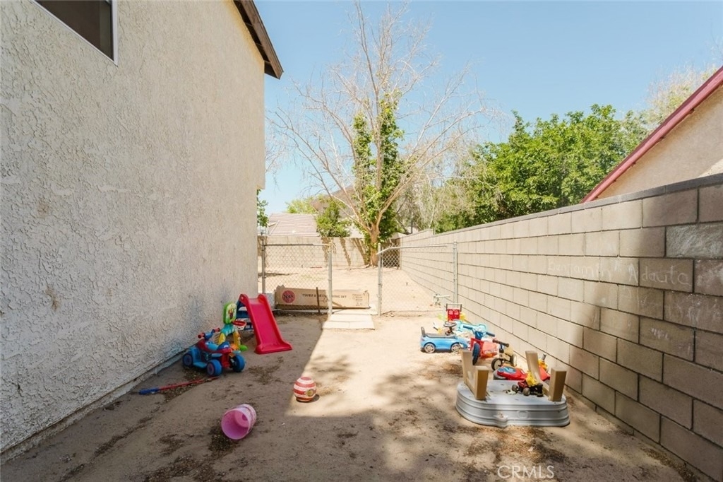 45041 Colleen Drive - Photo 20