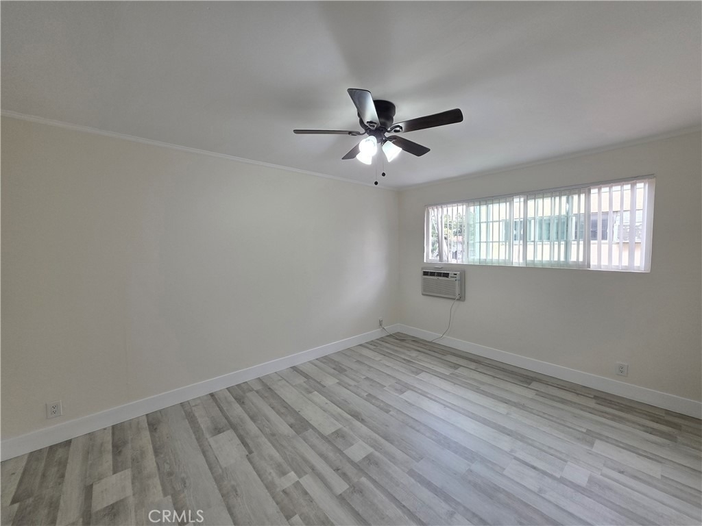 14609 Saticoy Street - Photo 3
