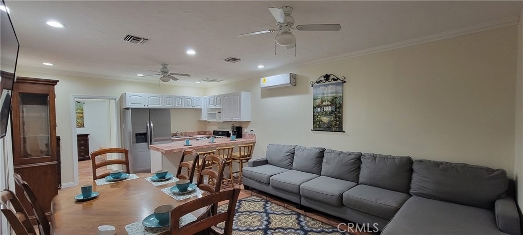 4910 Brewster - Photo 3
