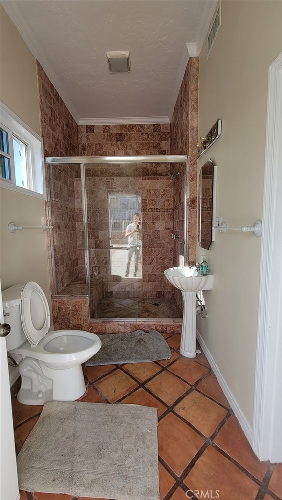 4910 Brewster - Photo 3