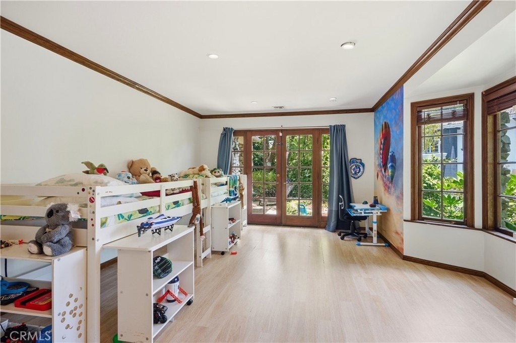 18000 Karen Drive - Photo 32