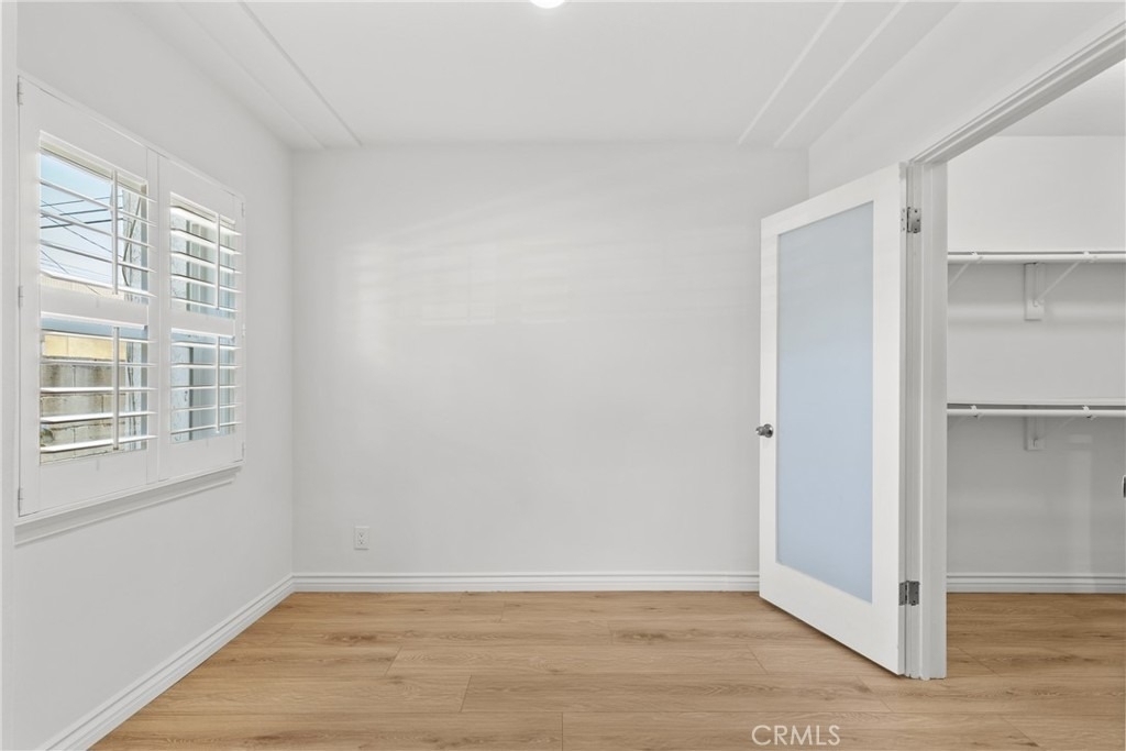 14618 Moorpark Street - Photo 2