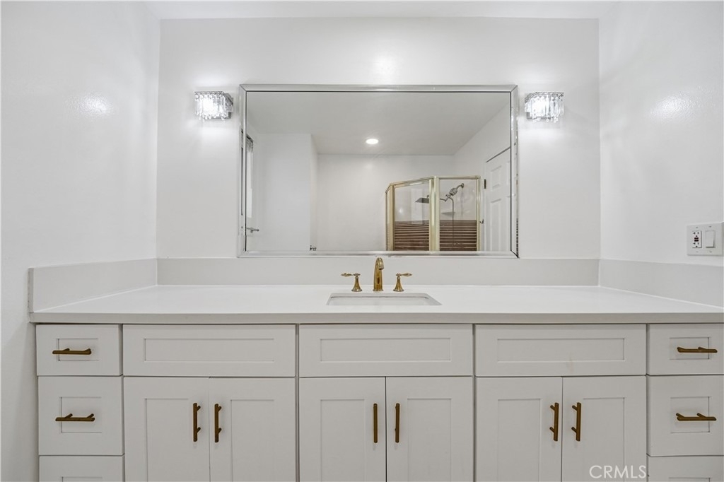 5301 Balboa Boulevard - Photo 20