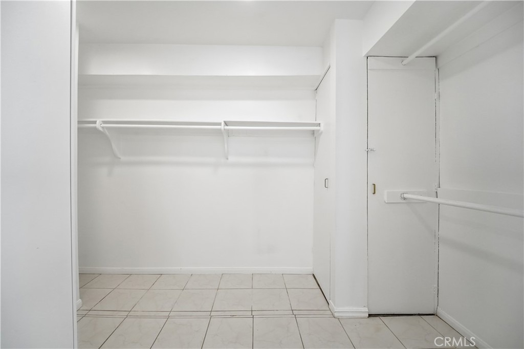 5301 Balboa Boulevard - Photo 27
