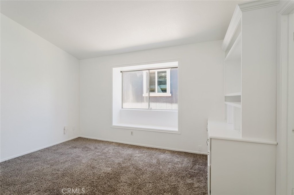 37347 Waterman Avenue - Photo 19
