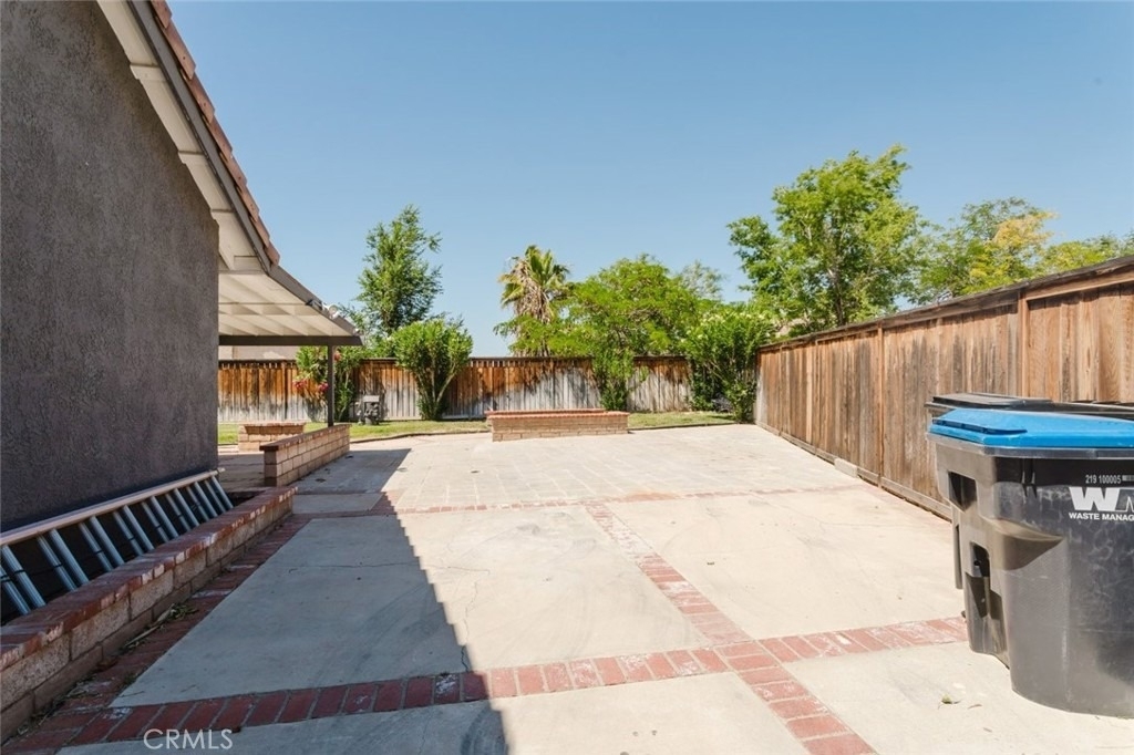 37347 Waterman Avenue - Photo 28