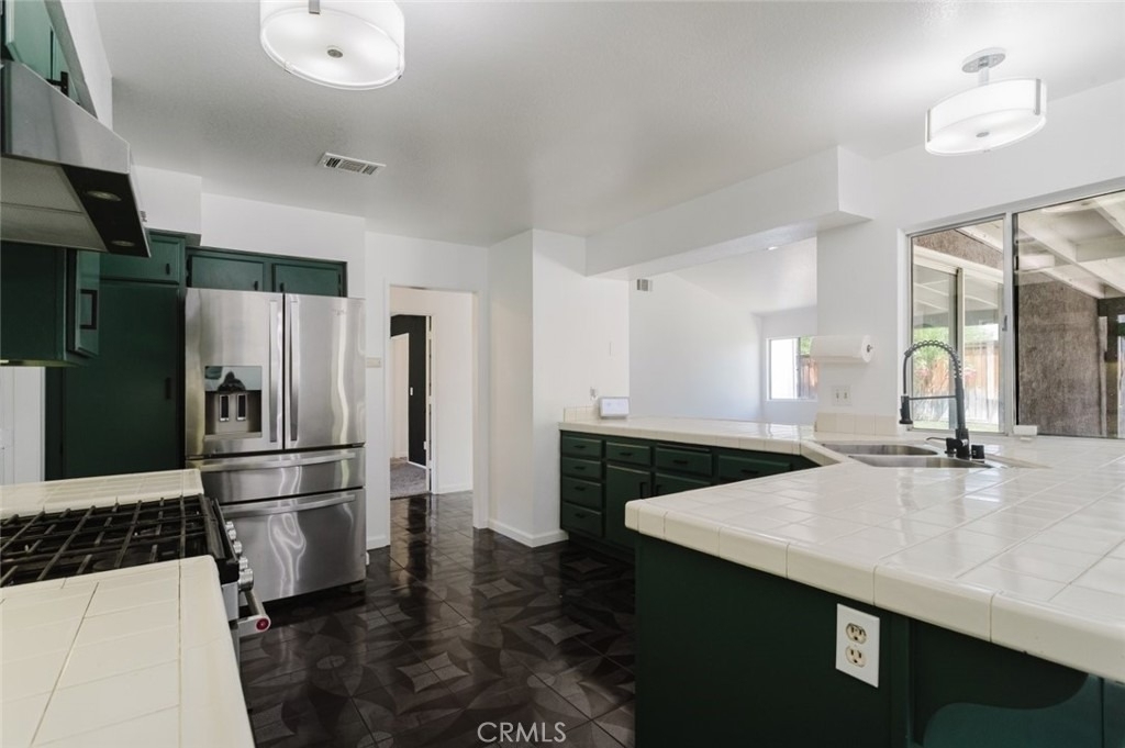 37347 Waterman Avenue - Photo 16