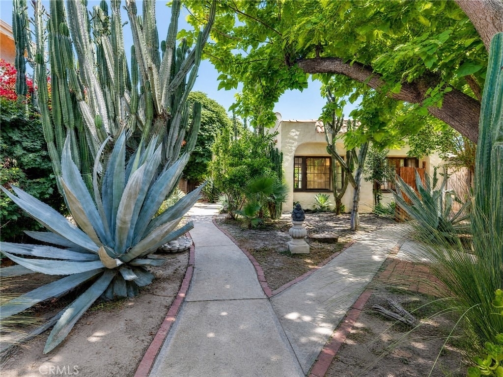 22028 Covello Street - Photo 5