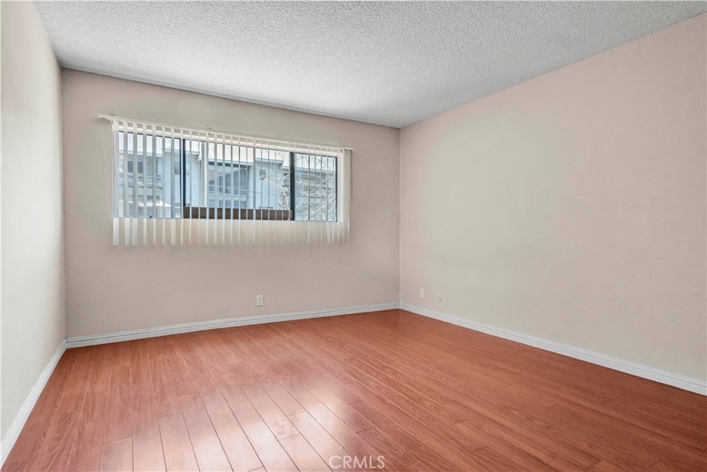 1735 N Fuller - Photo 19