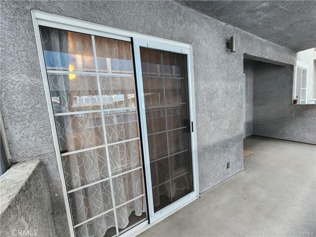 1200 Gaviota Avenue - Photo 23