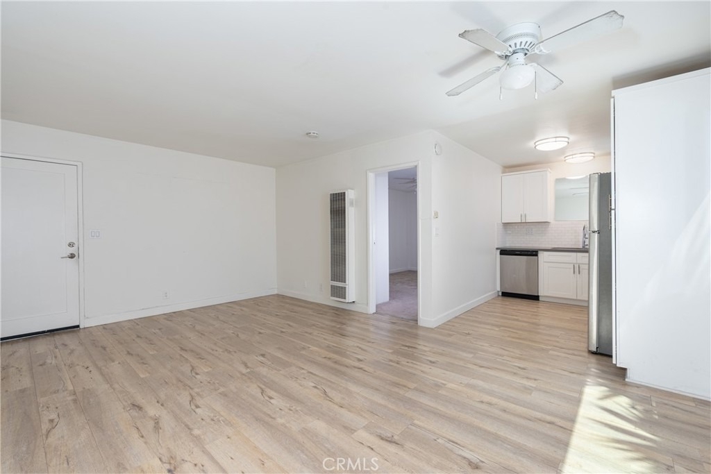 2703 Curtis Avenue - Photo 4