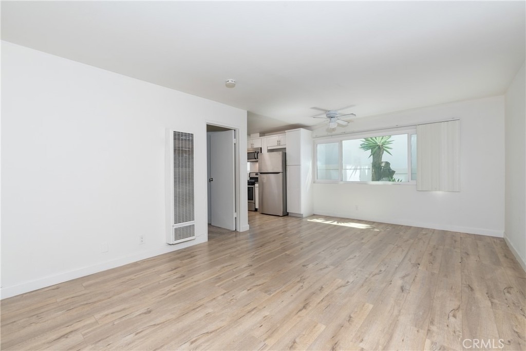 2703 Curtis Avenue - Photo 3