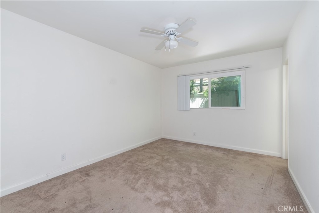 2703 Curtis Avenue - Photo 7
